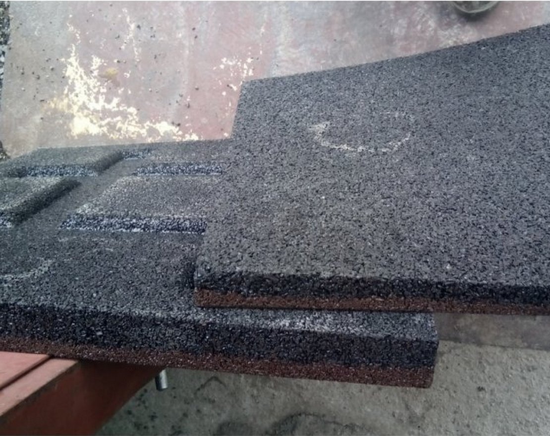 Резиновая плитка 500x500 (40 мм) - вид 4